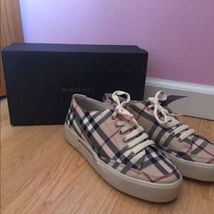 Burberry Sneakers!